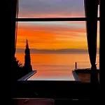 - 150 M To The - Infinity Pool - Incredible Sea View - Fitness Gym