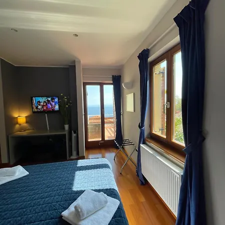 - 150 M To The - Infinity Pool - Incredible Sea View - Fitness Gym Lovran