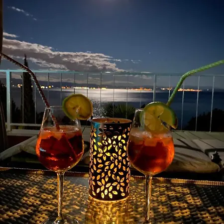 - 150 M To The - Infinity Pool - Incredible Sea View - Fitness Gym