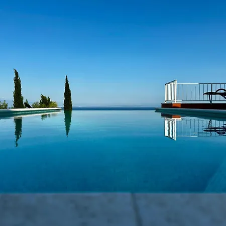 - 150 M To The - Infinity Pool - Incredible Sea View - Fitness Gym Lovran