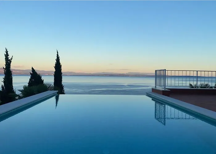 - 150 M To The - Infinity Pool - Incredible Sea View - Fitness Gym Villa Lovran