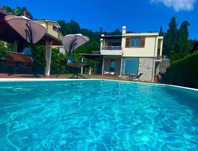 - 150 M To The - Infinity Pool - Incredible Sea View - Fitness Gym Lovran