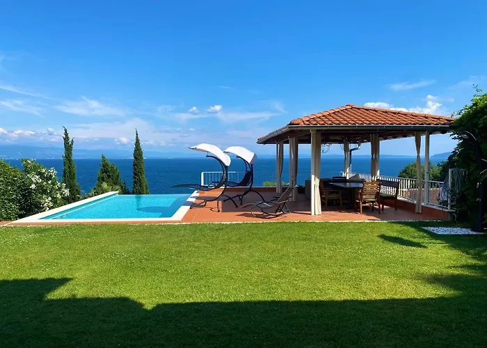 - 150 M To The - Infinity Pool - Incredible Sea View - Fitness Gym Lovran