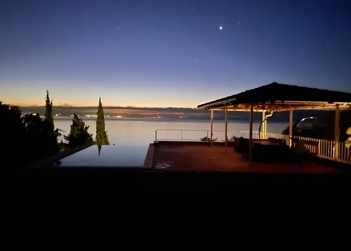 - 150 M To The - Infinity Pool - Incredible Sea View - Fitness Gym *