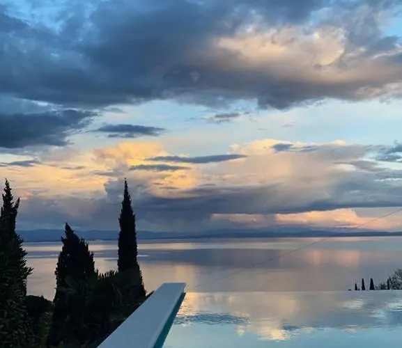 - 150 M To The - Infinity Pool - Incredible Sea View - Fitness Gym *