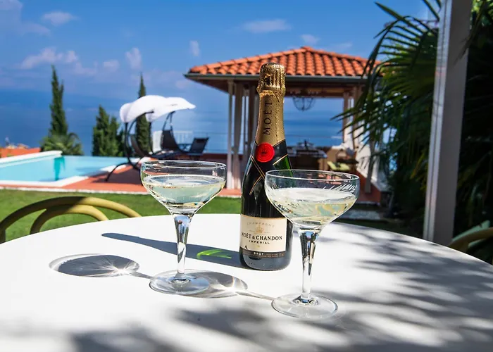 - 150 M To The - Infinity Pool - Incredible Sea View - Fitness Gym *